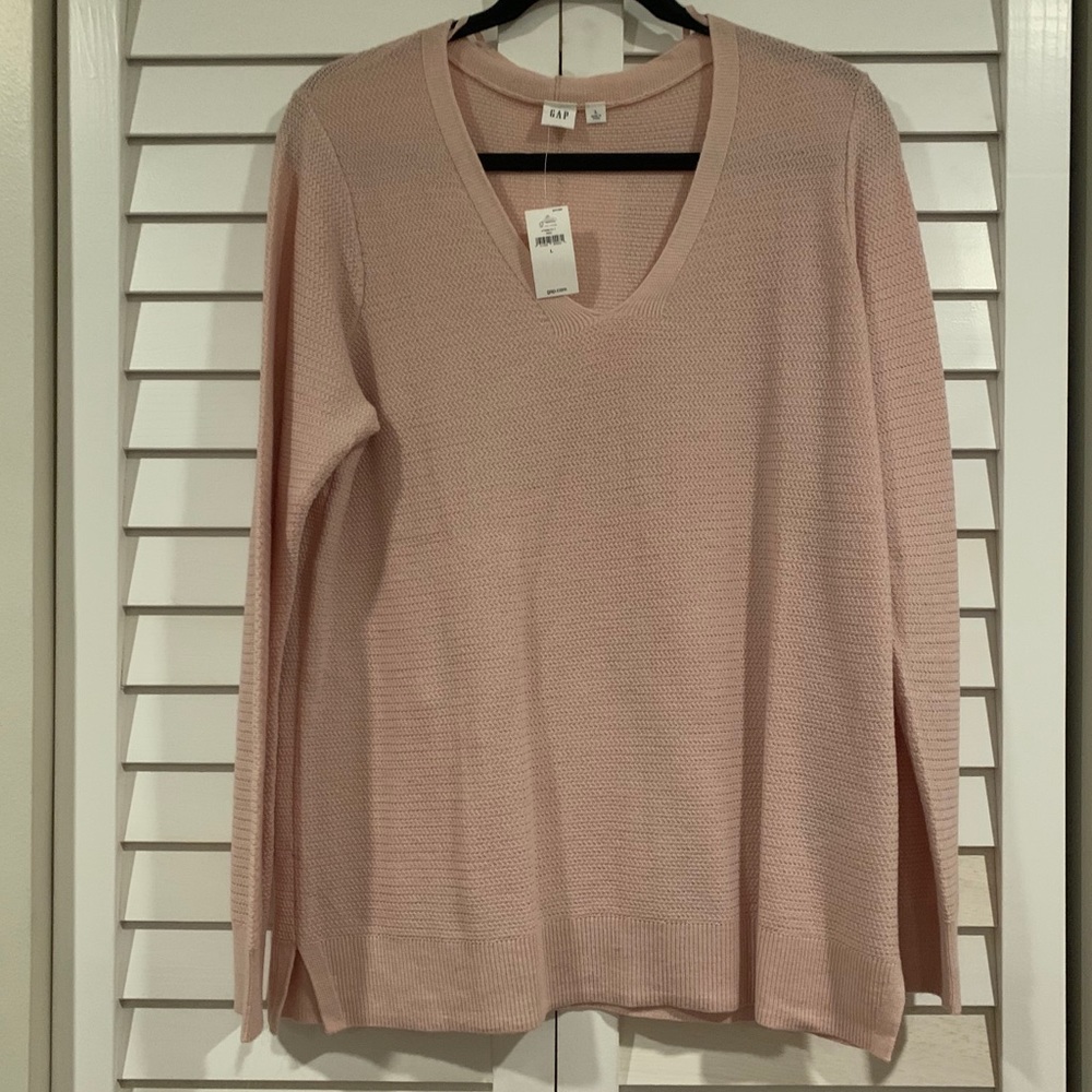 NWT Gap Long-sleeve Light Sweater